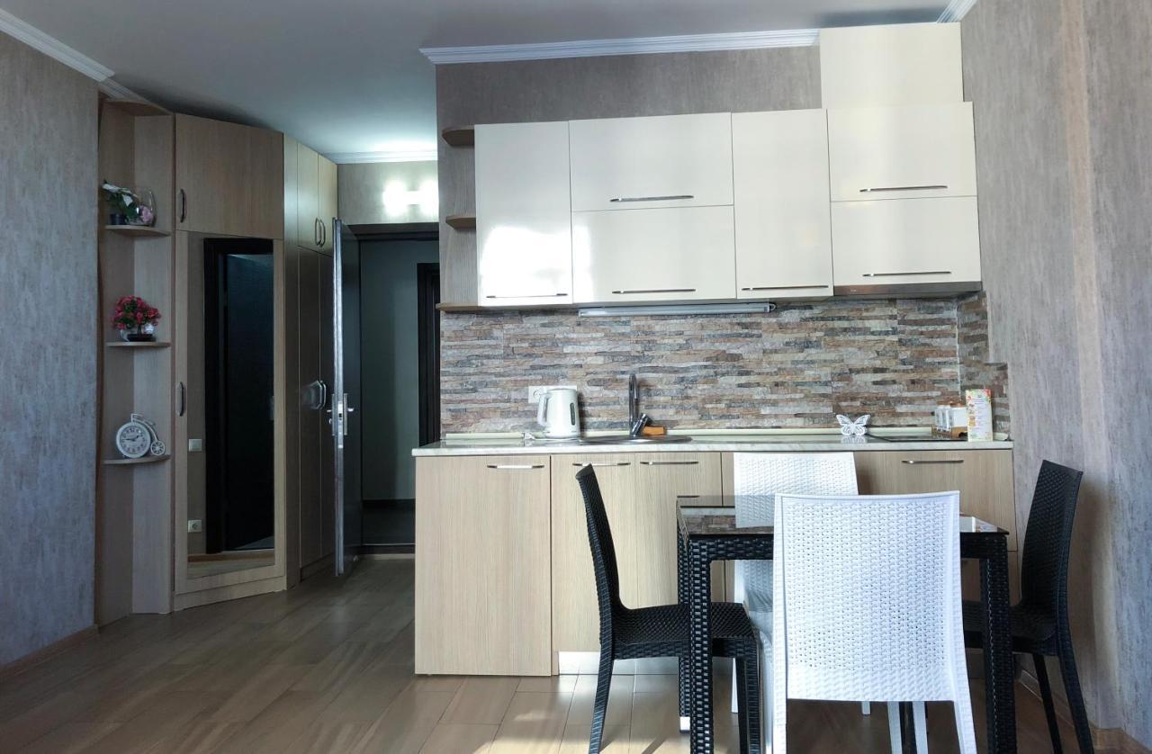 Black Sea Towers Батумі Екстер'єр фото