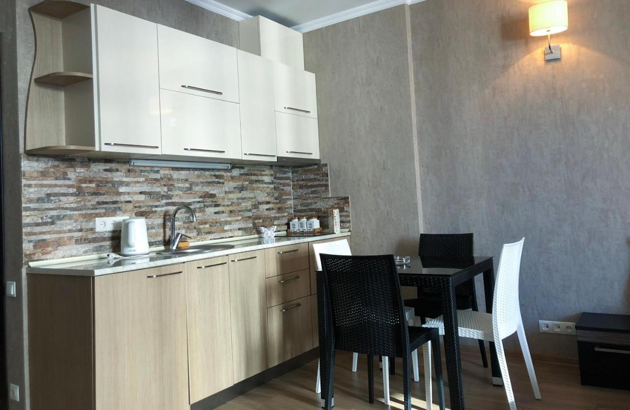 Black Sea Towers Батумі Екстер'єр фото