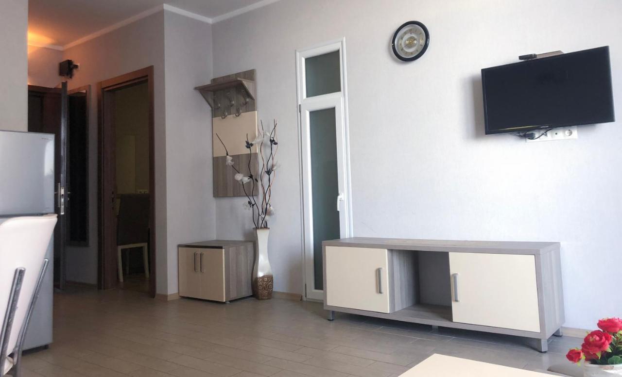 Black Sea Towers Батумі Екстер'єр фото
