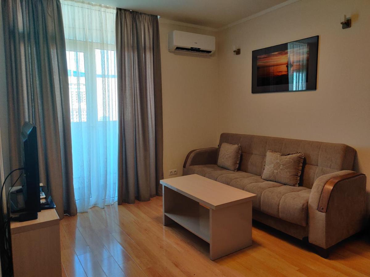 Black Sea Towers Батумі Екстер'єр фото