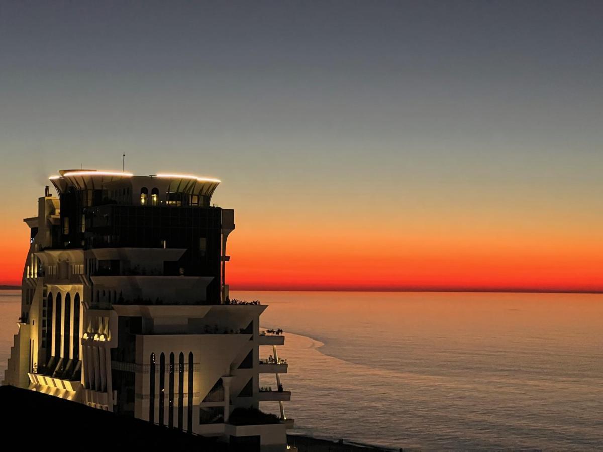 Black Sea Towers Батумі Екстер'єр фото
