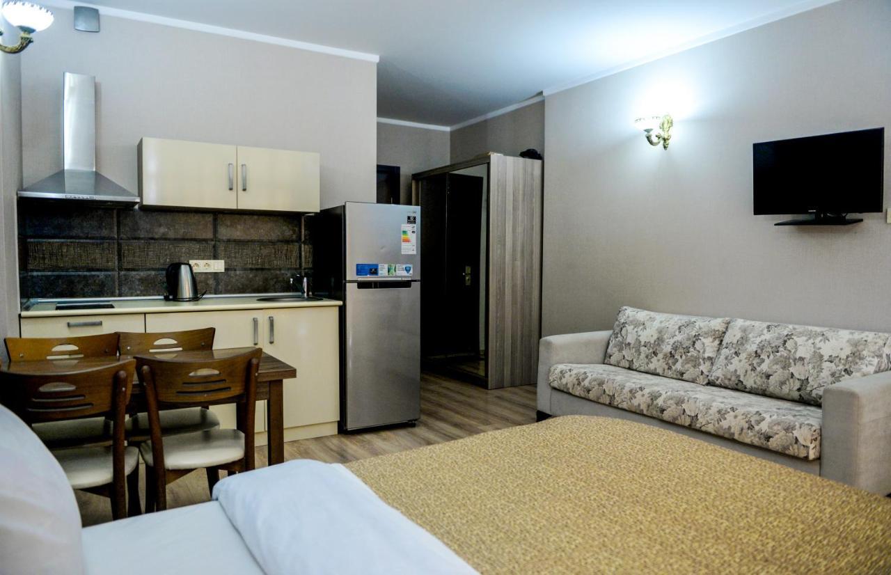 Black Sea Towers Батумі Екстер'єр фото